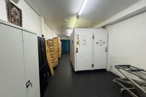 425 Honeypot Lane 26.jpg