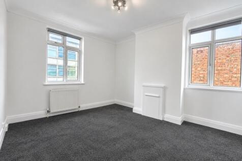bedroom 1 high st...