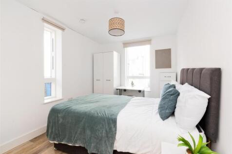 85 Hampton Lane-9.jpg