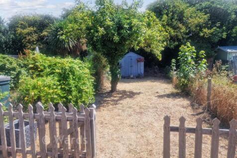 Garden En-Bloc