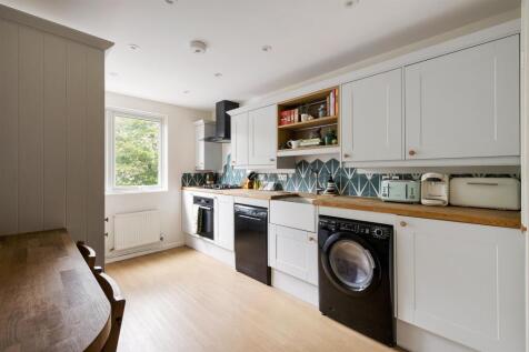 Fairfoot Road, E3