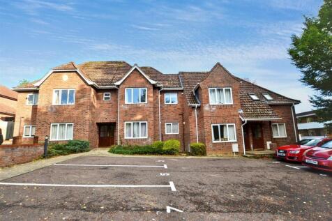 1-bed flat on Rivergreen Court, Norwich, £900/mo