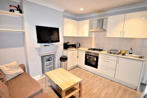Mount pleasant cottages , Egham Hill photo 3