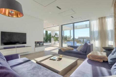 Lounge 1 - 3