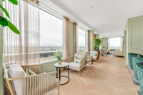 32nd Floor Sky Lounge