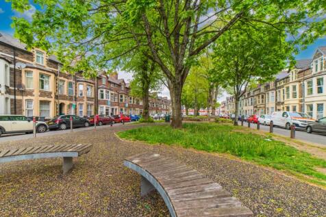 Llanbleddian Gardens exterior4