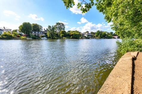 Kingston Riverside