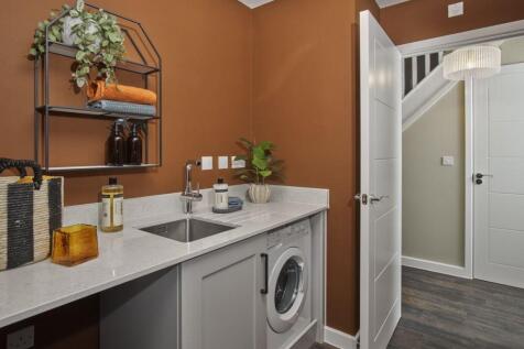 Henley Gate images for Buckingham