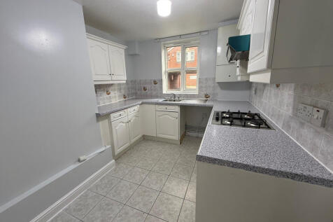 20 Henderson Street, Manchester, M19 photo 4