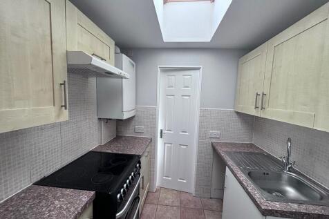 Hillside Terrace, Yeovil photo 4