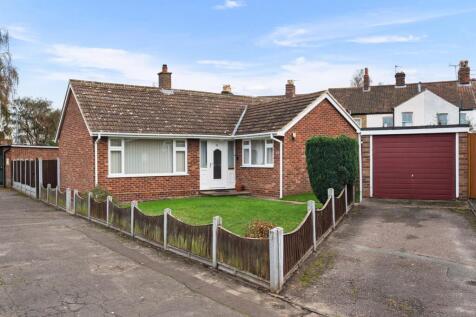 35MeadowViewRd-001.jpg