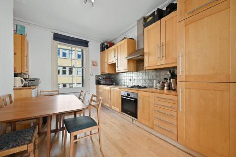 FB - Minford Gardens - Kitchen3 (1).jpg