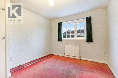 Lynmouth Avenue, Morden