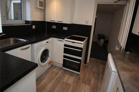 2-bed flat on North Road, St Andrews, Bristol, BS6, £1,100/mo