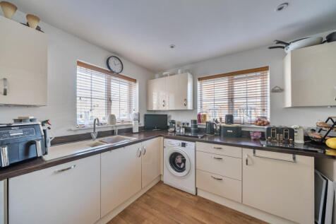 1373808-13-68ff58...