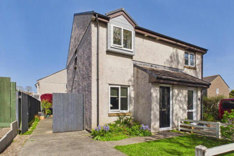 2 Bedroom Semi-Detached House for Sale