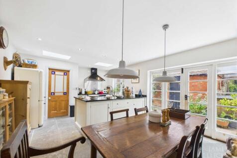 Open Plan Dining Kitchen