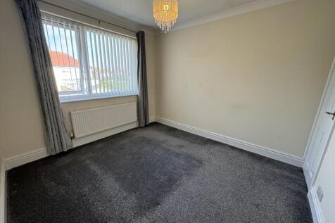Durham Avenue, Thornton-Cleveleys, Lancashire photo 4
