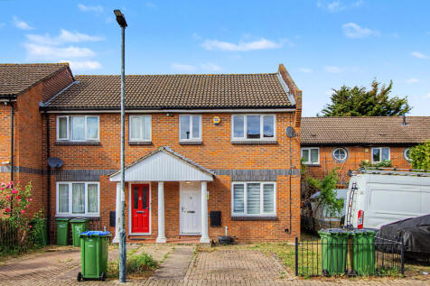7 Pitfield Crescent, Thamesmead, London, SE28 8RG