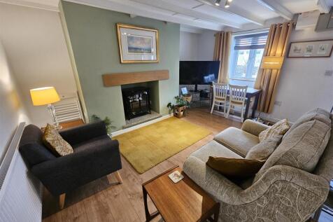 Sitting Room.jpg