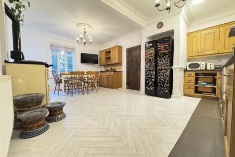 IMG_5532 (Large).JPG