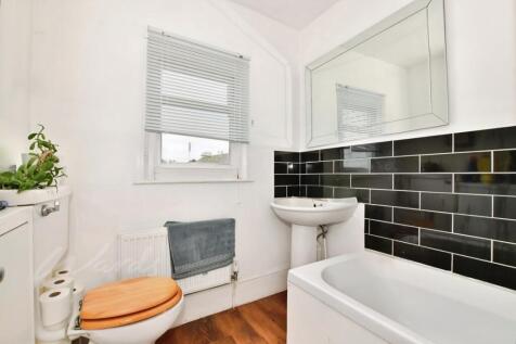 North Grove Road Hawkhurst TN18 photo 4