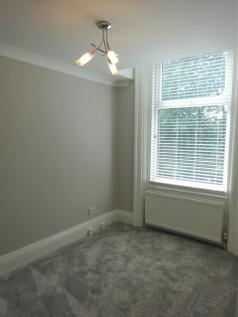 19 Thornhill Gardens, Sunderland photo 5