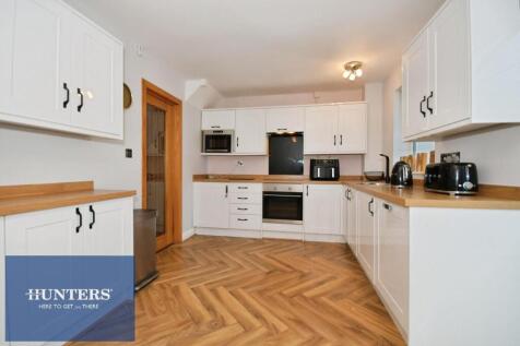KITCHEN 02.jpg