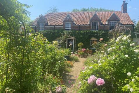 Westbury, BA13 - property photo