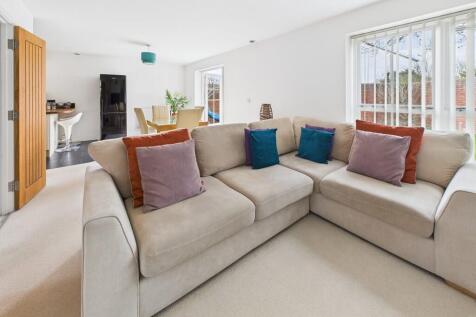 CAM05068G0-PR0013...