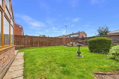 2- Rob Hammond EweMove Pontefract