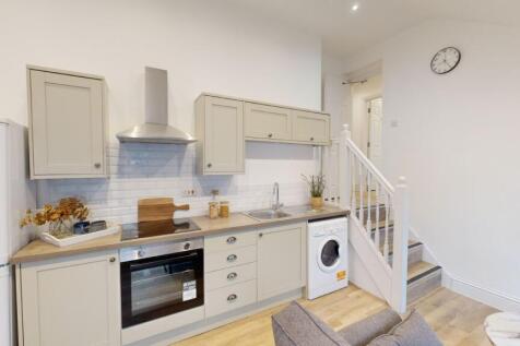 Flat 8, Waverley Centre, 105-107 Portland Road NG7 4FW photo 3