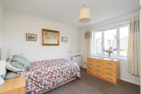 19 Hartlebury Close_6.jpg