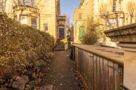 CHAR0107-HDR.jpg