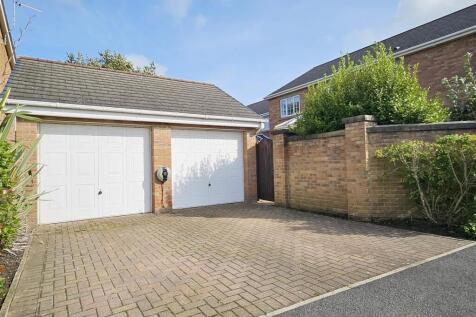 DOUBLE GARAGE