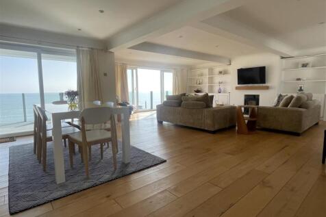 Keelan Lounge to Dining 1.JPG