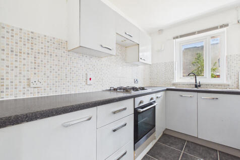 1 Bedroom Flat with Office Space