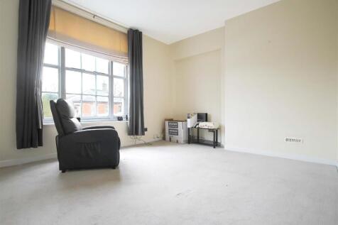Living Room.jpg