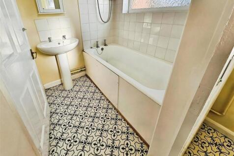 TFF, Bathroom.jpg