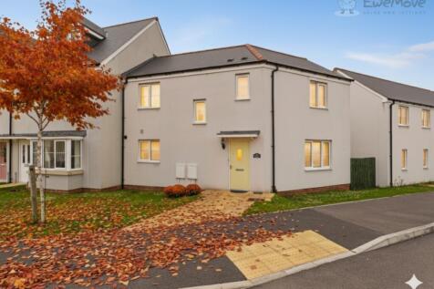 VIRTUALLY STAGED AUTUMN SCENE