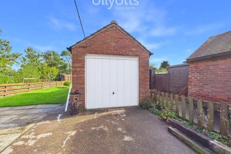 Single garage