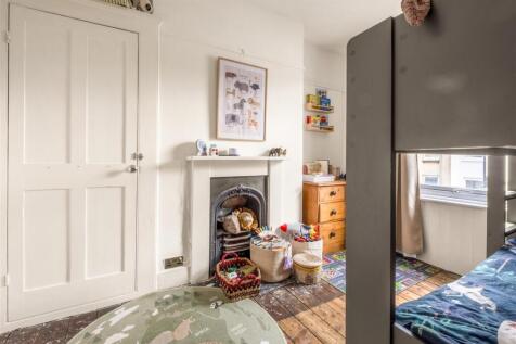 30 wordsworth Street-1.jpg