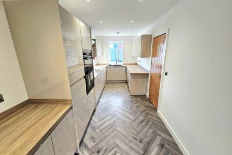 Woodlands Drive, Offerton, Stockport, SK2 photo 3