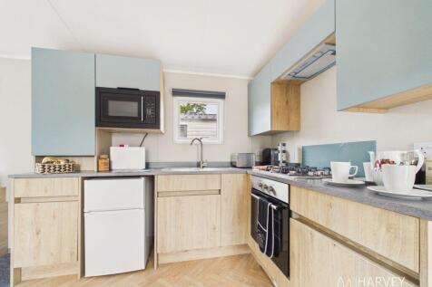 2024 Victory Lifestyle Malvern View Fitted Kitchen