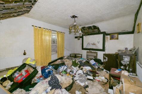 CAM02167G0-PR0348-STILL004 T202510091312.jpg