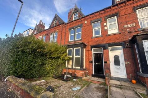 6-bed terraced on Estcourt Terrace, Headingley, Leeds, West Yorkshire, LS6, £3,354/mo