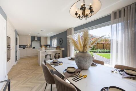 Elgar Park - Mulberry kitchen