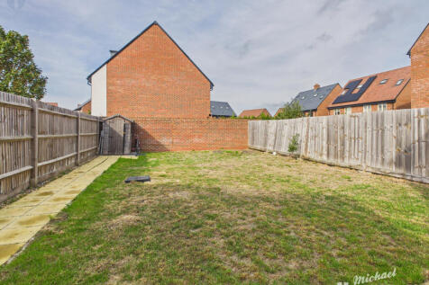 CAM03852G0-PR0806-STILL012