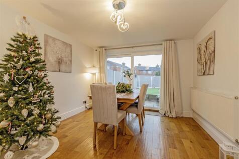 Reception Room-3.jpg