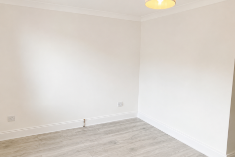 Ecton Park Road, Northampton, NN3 photo 3